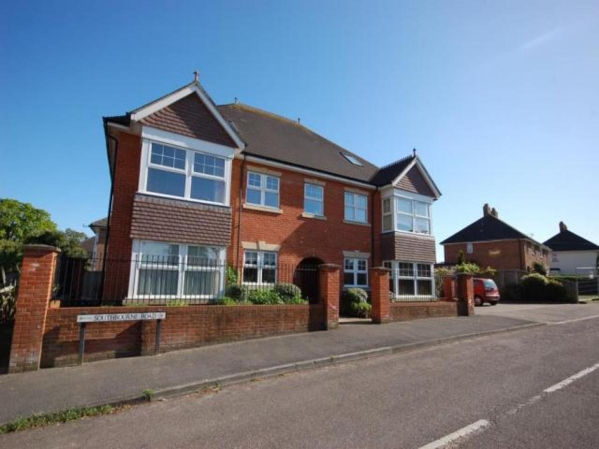 Picture of Apartment For Rent in Lymington, Hampshire, United Kingdom