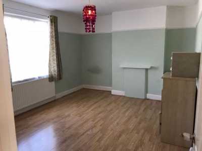 Apartment For Rent in Ilford, United Kingdom