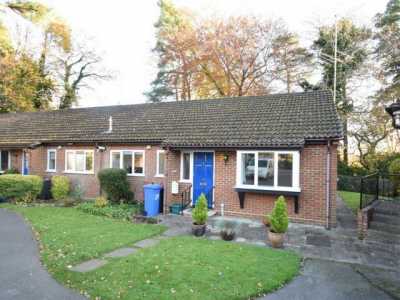 Bungalow For Rent in Fleet, United Kingdom
