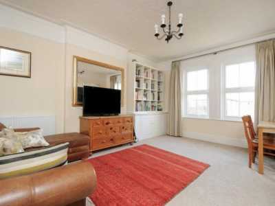 Apartment For Rent in Surbiton, United Kingdom