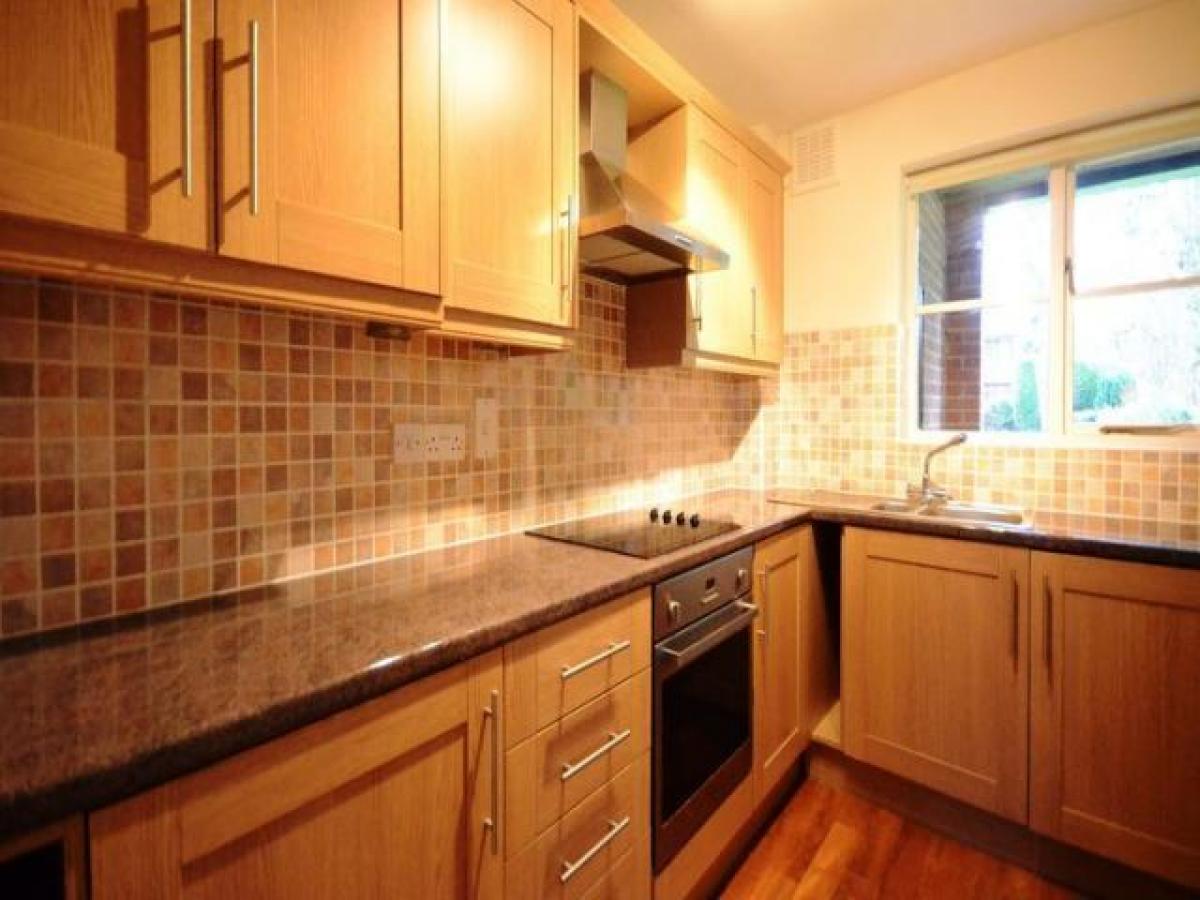 Picture of Apartment For Rent in Crowthorne, Berkshire, United Kingdom