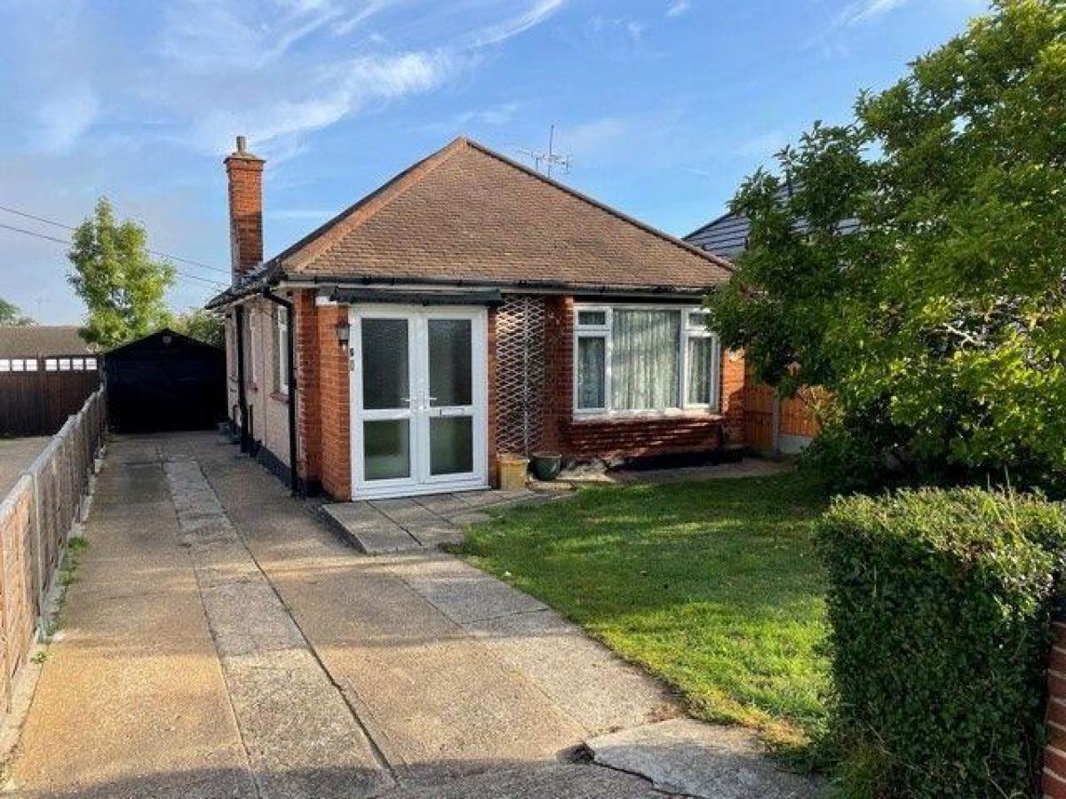 Picture of Bungalow For Rent in South Benfleet, Essex, United Kingdom