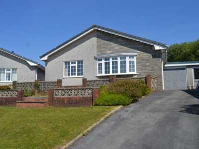 Bungalow For Rent in Carmarthen, United Kingdom