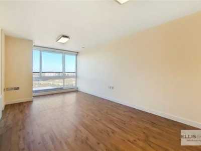 Apartment For Rent in Southall, United Kingdom