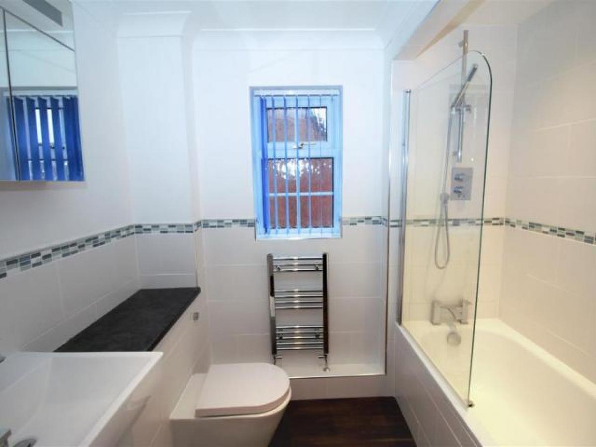 Picture of Apartment For Rent in Basingstoke, Hampshire, United Kingdom