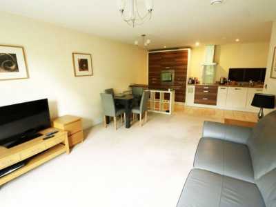 Apartment For Rent in Farnborough, United Kingdom