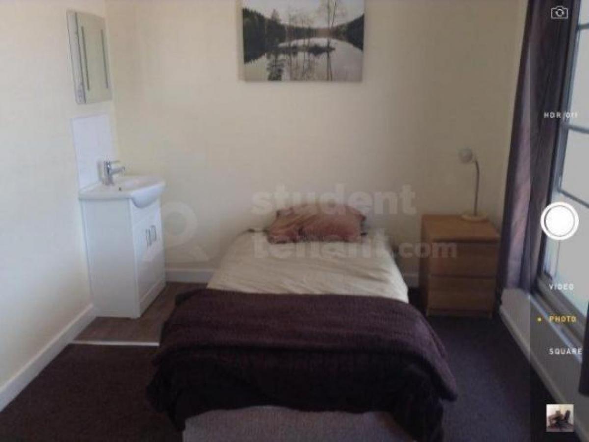 Picture of Apartment For Rent in Wolverhampton, West Midlands, United Kingdom