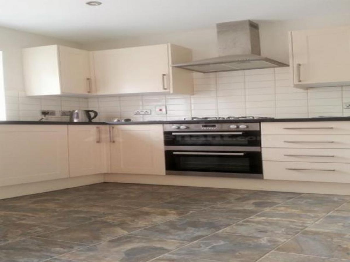 Picture of Apartment For Rent in Farnham, Surrey, United Kingdom