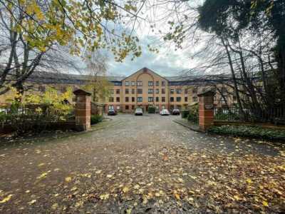 Apartment For Rent in Glasgow, United Kingdom