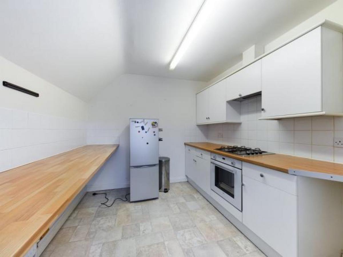 Picture of Apartment For Rent in Cheltenham, Gloucestershire, United Kingdom