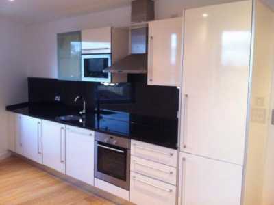 Apartment For Rent in Croydon, United Kingdom