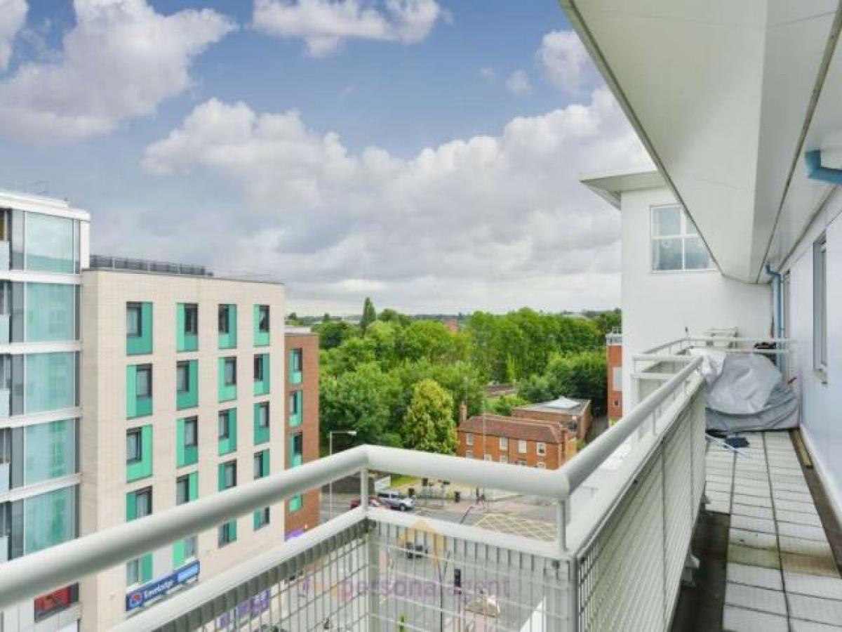 Picture of Apartment For Rent in Epsom, Surrey, United Kingdom