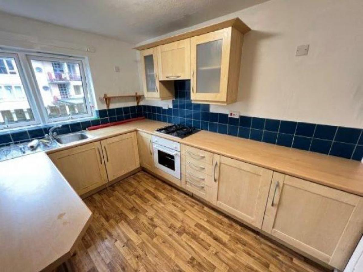 Picture of Apartment For Rent in Exeter, Devon, United Kingdom