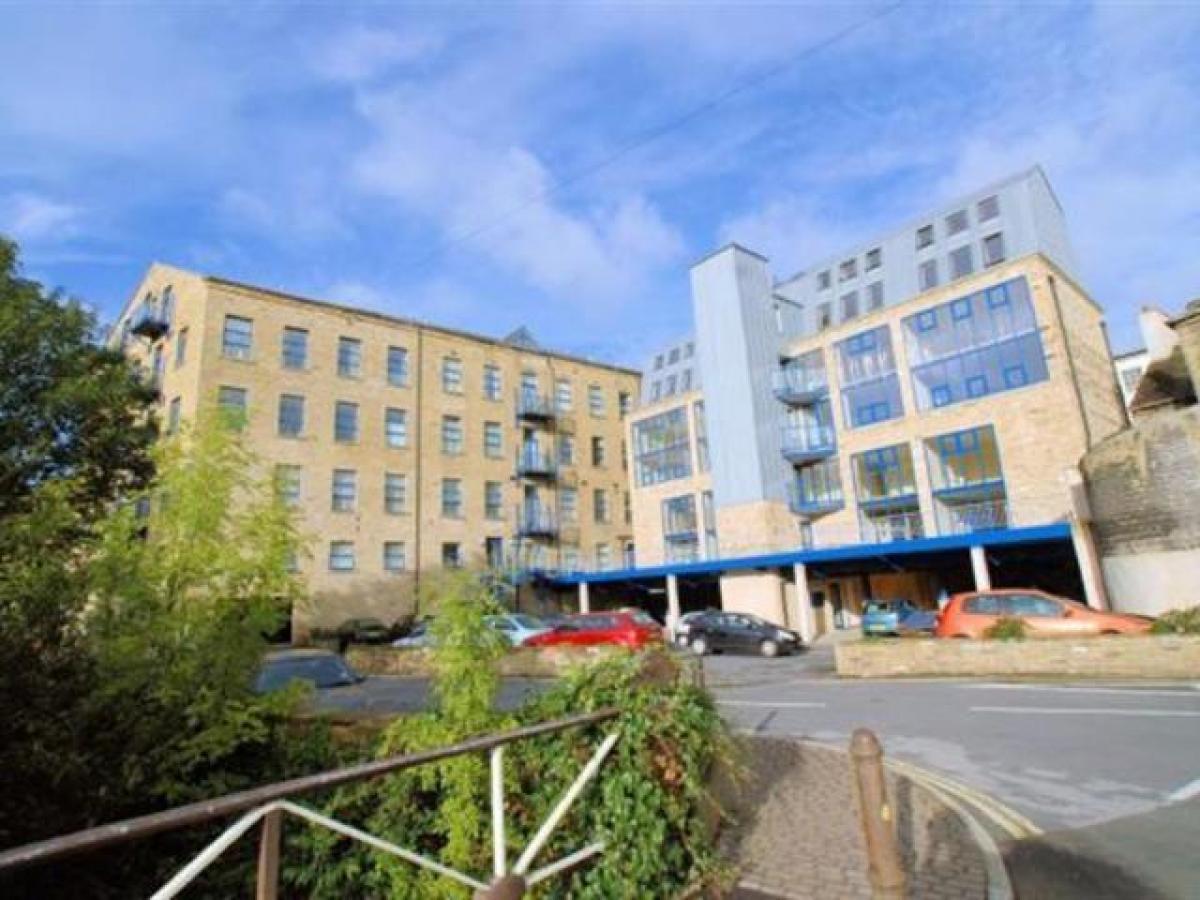 Picture of Apartment For Rent in Sowerby Bridge, West Yorkshire, United Kingdom