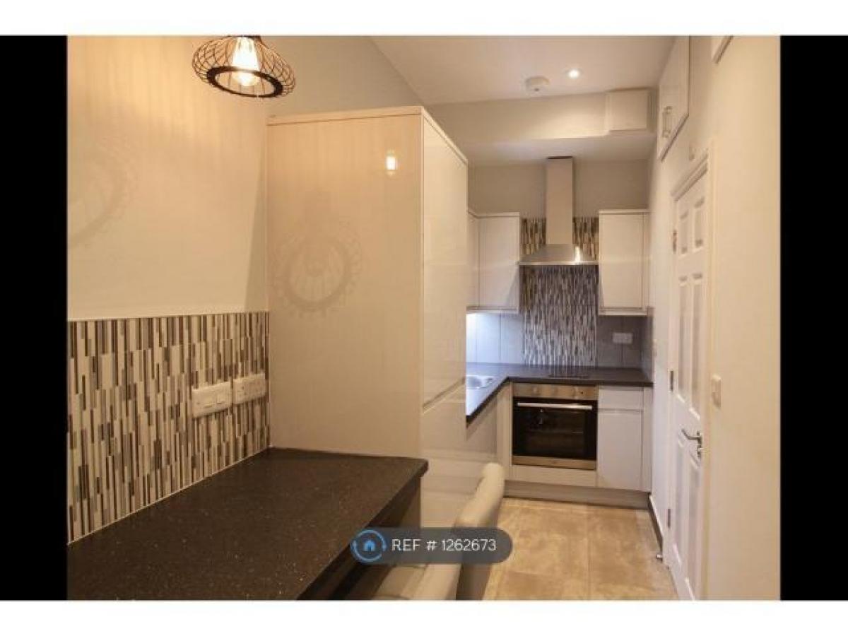 Picture of Apartment For Rent in Bournemouth, Dorset, United Kingdom