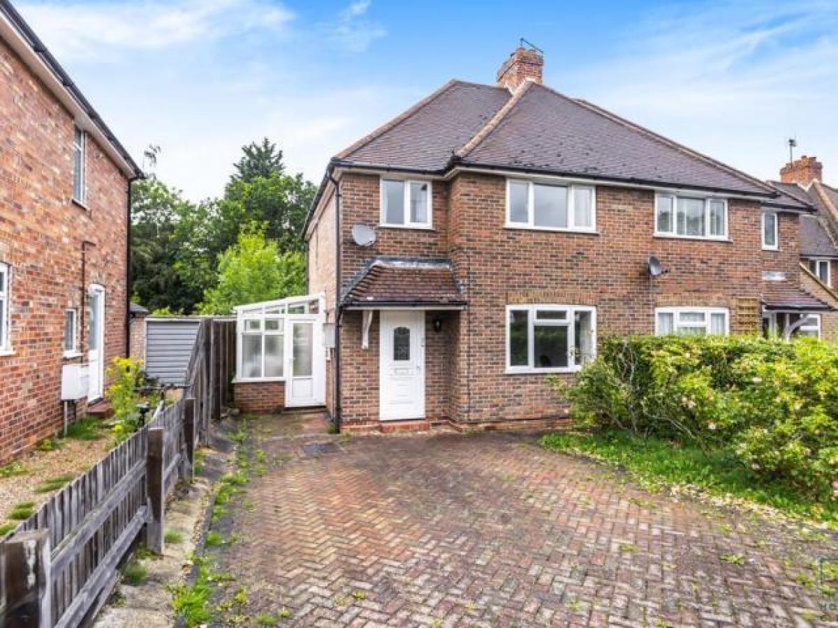 Picture of Home For Rent in Guildford, Surrey, United Kingdom
