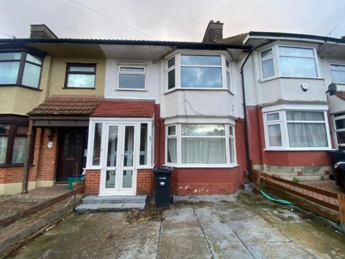 Picture of Home For Rent in Ilford, Greater London, United Kingdom