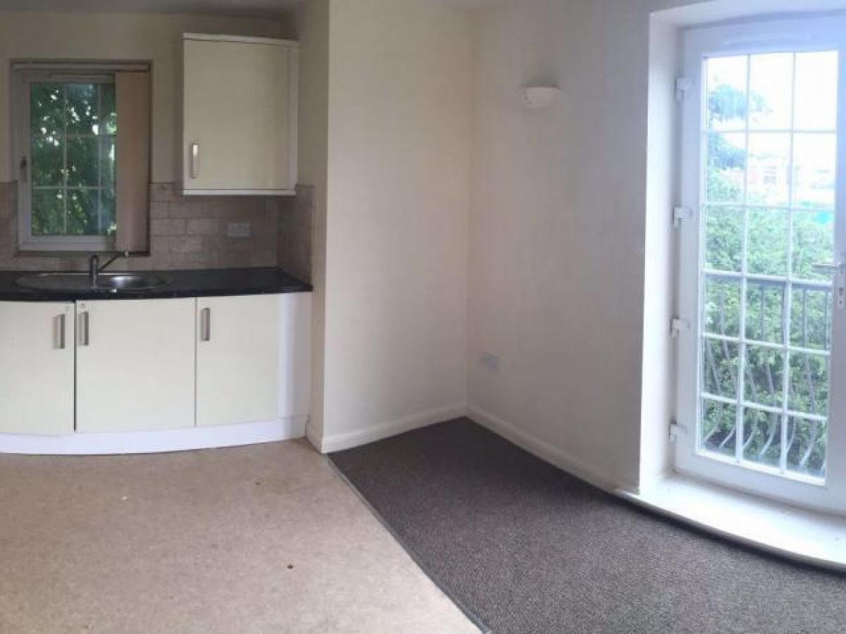 Picture of Apartment For Rent in Wakefield, West Yorkshire, United Kingdom