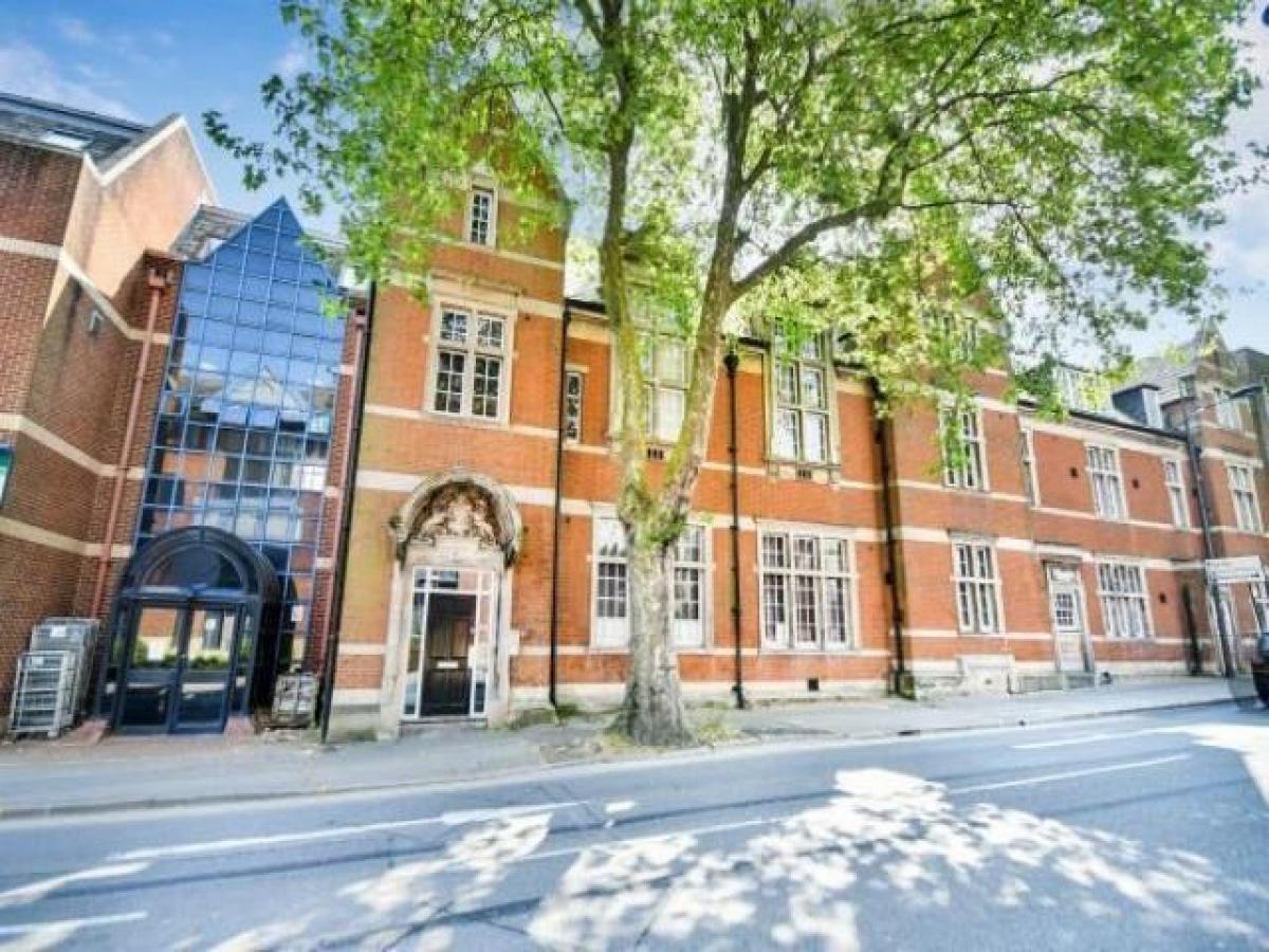 Picture of Apartment For Rent in Swindon, Wiltshire, United Kingdom