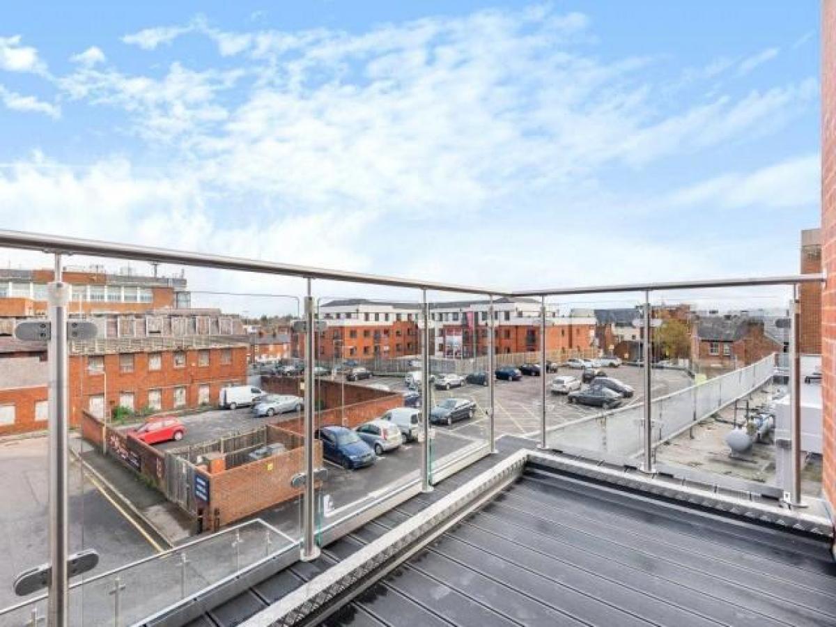 Picture of Apartment For Rent in Aylesbury, Buckinghamshire, United Kingdom