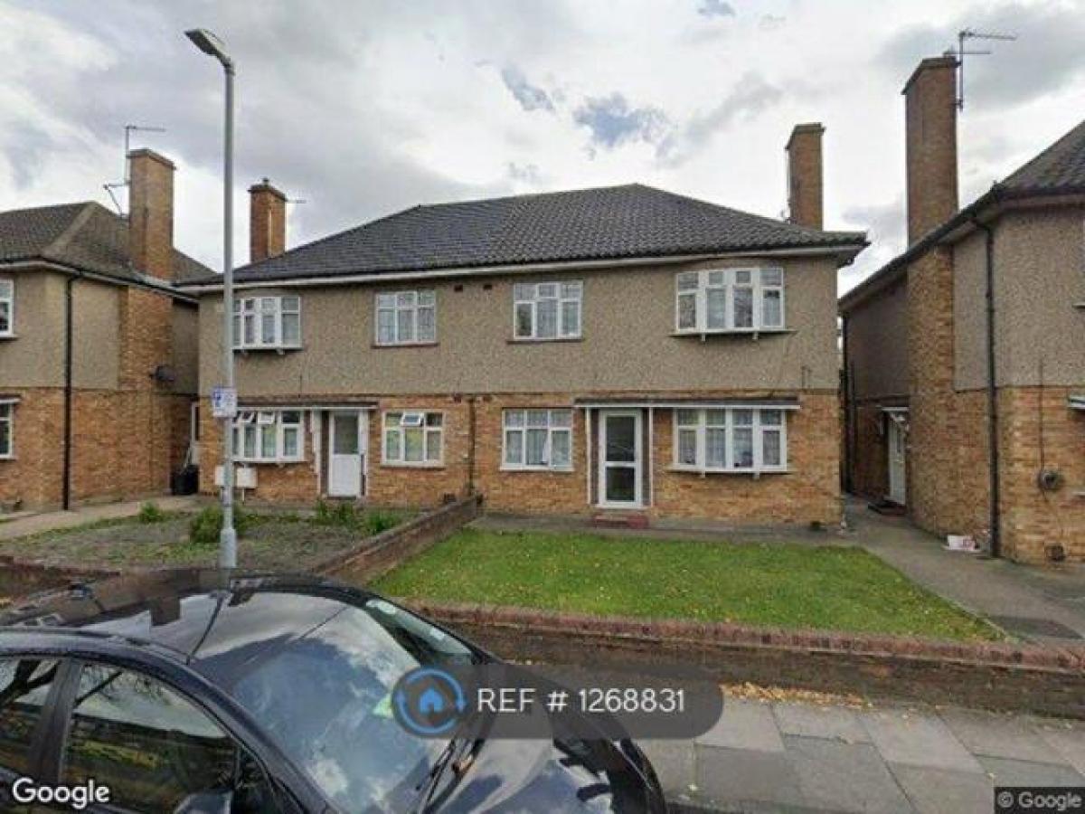 Picture of Apartment For Rent in Ilford, Greater London, United Kingdom