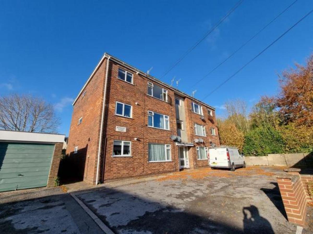 Picture of Apartment For Rent in Salisbury, Wiltshire, United Kingdom