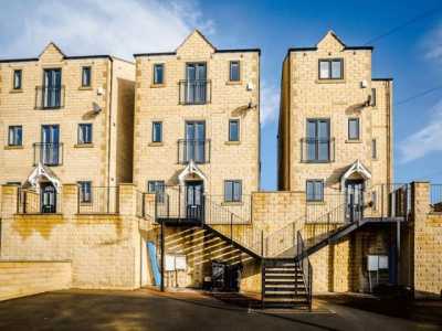 Home For Rent in Halifax, United Kingdom