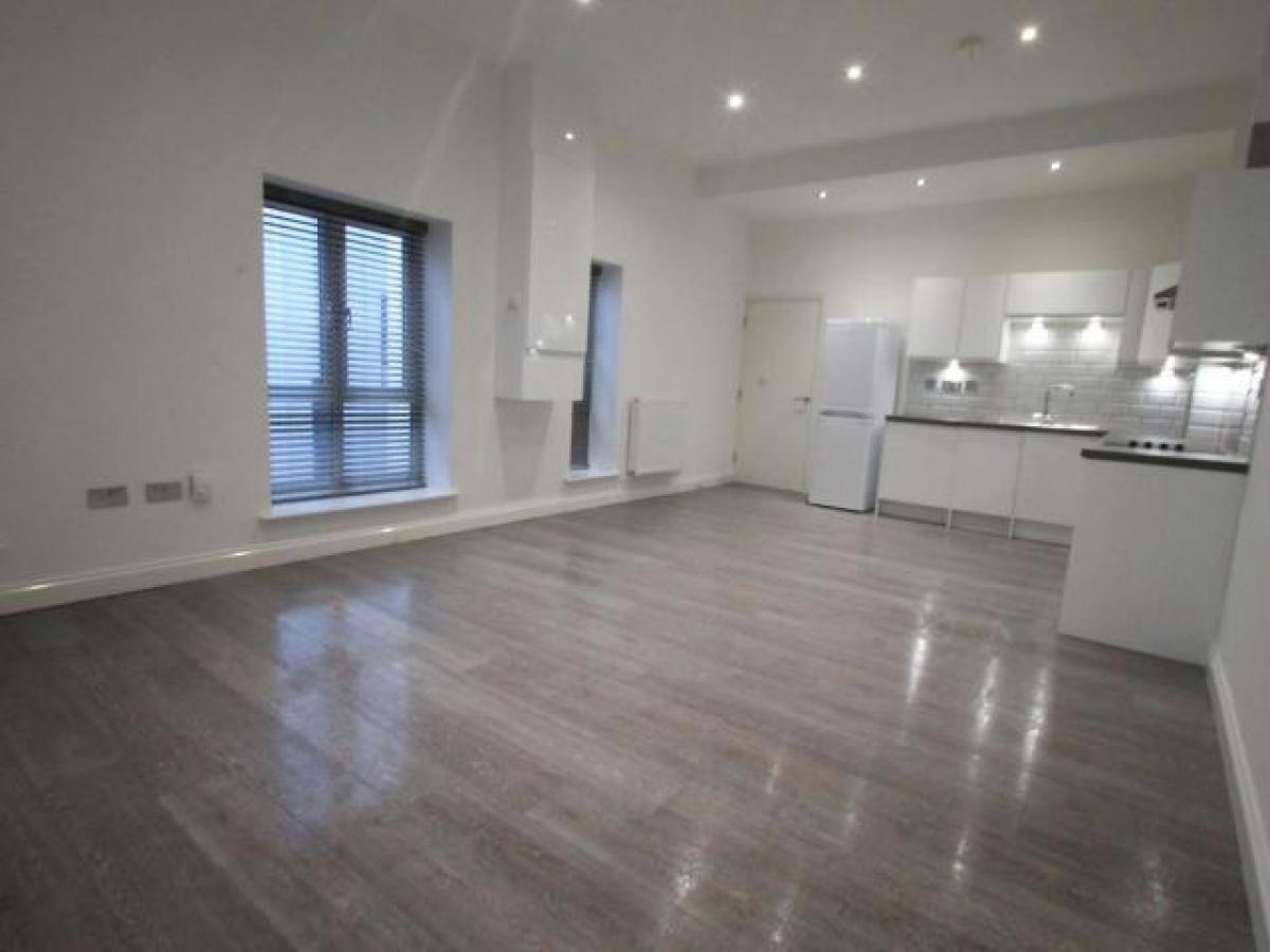 Picture of Apartment For Rent in Luton, Bedfordshire, United Kingdom