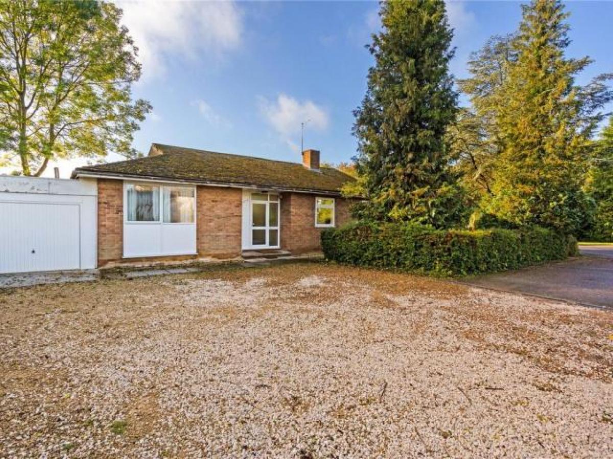 Picture of Bungalow For Rent in Oxford, Oxfordshire, United Kingdom