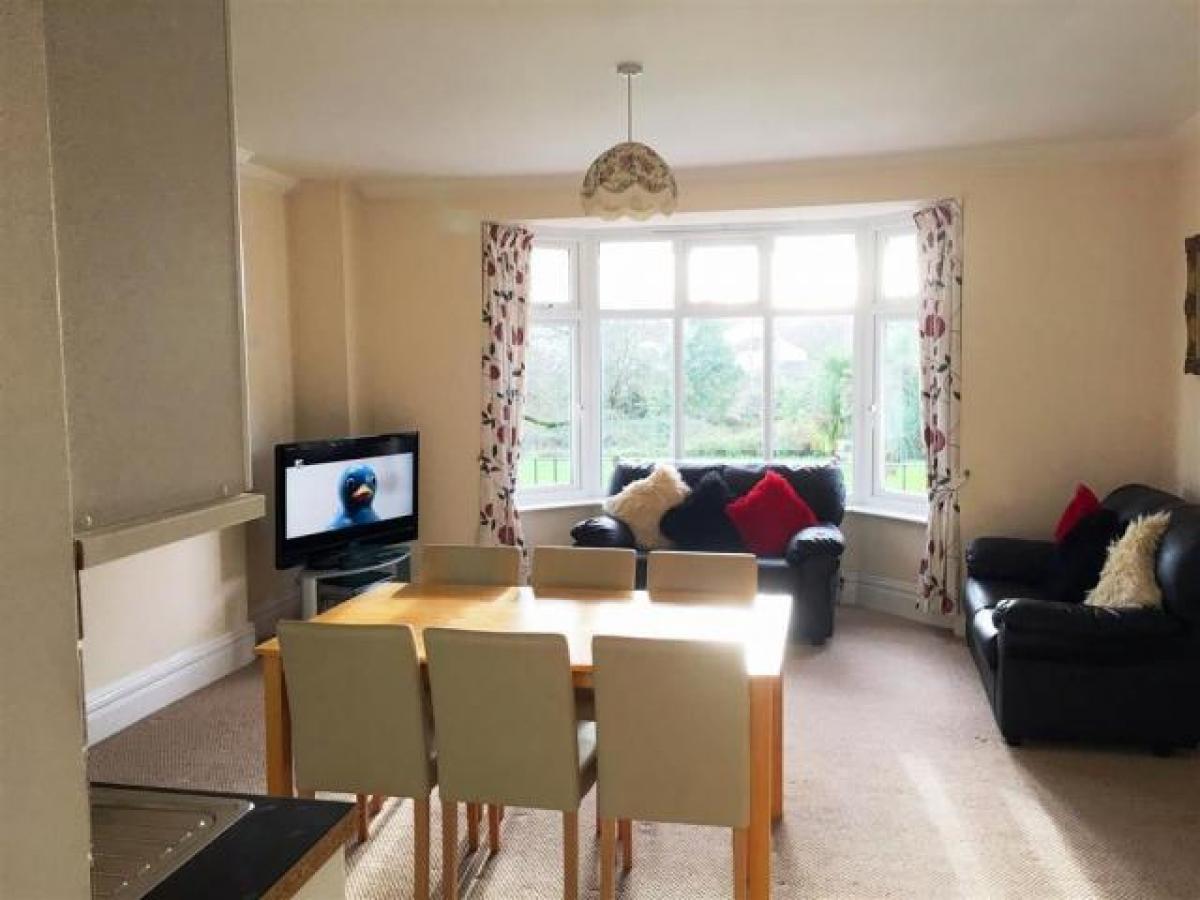 Picture of Apartment For Rent in Paignton, Devon, United Kingdom