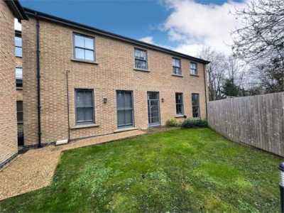 Apartment For Rent in Slough, United Kingdom