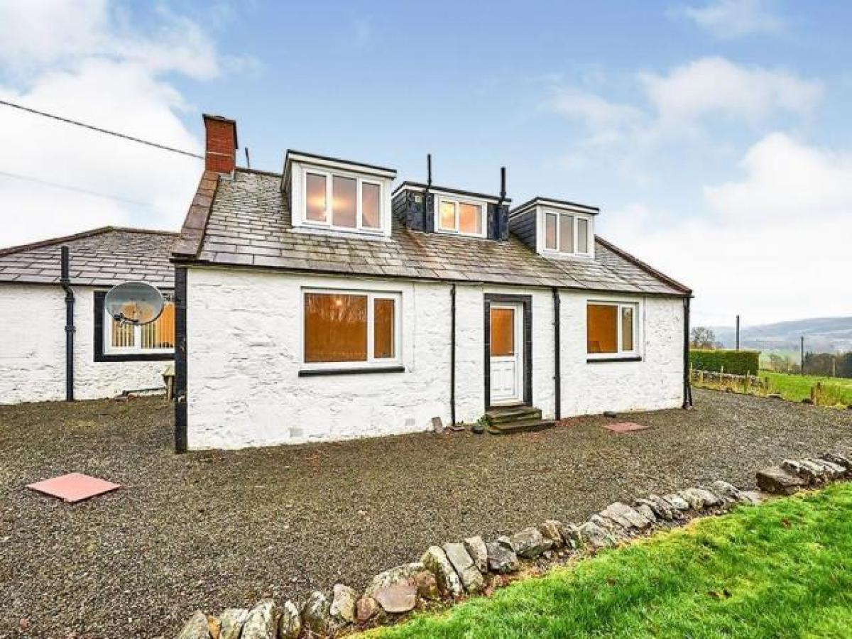 Picture of Home For Rent in Dumfries, Dumfries and Galloway, United Kingdom