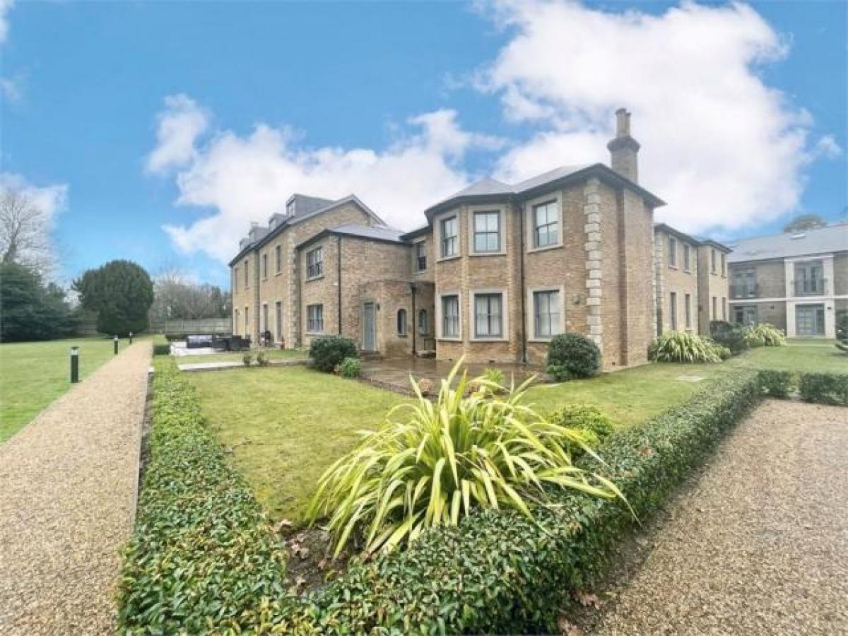 Picture of Apartment For Rent in Slough, Berkshire, United Kingdom