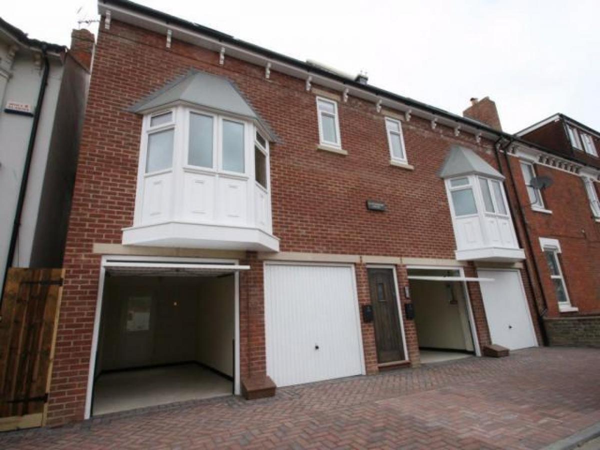 Picture of Apartment For Rent in Southsea, Hampshire, United Kingdom