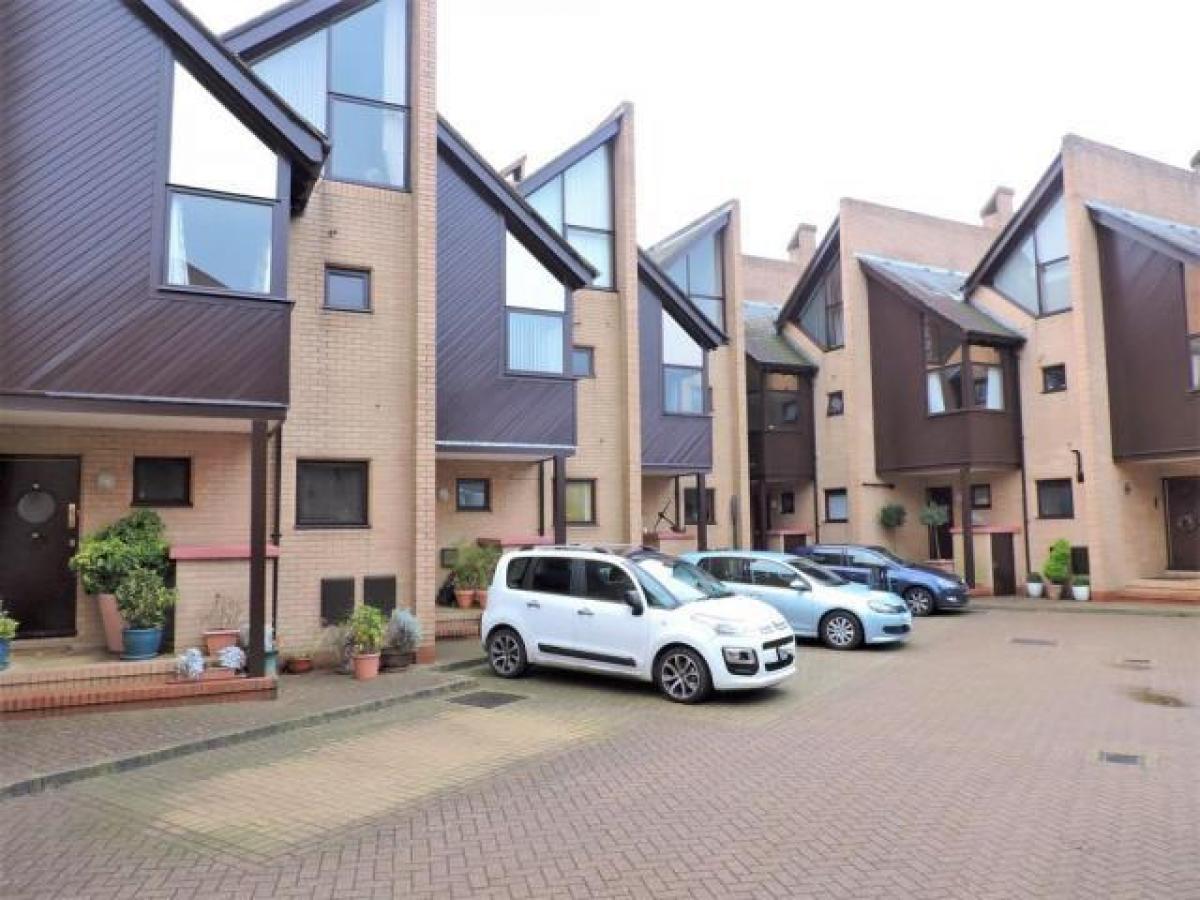 Picture of Apartment For Rent in Fareham, Hampshire, United Kingdom