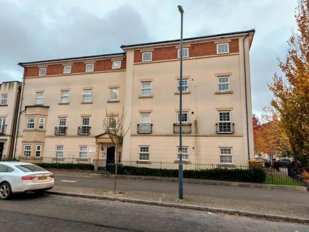 Picture of Apartment For Rent in Swindon, Wiltshire, United Kingdom