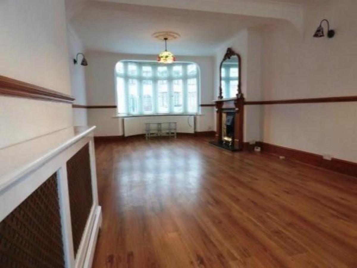 Picture of Home For Rent in Barking, Greater London, United Kingdom
