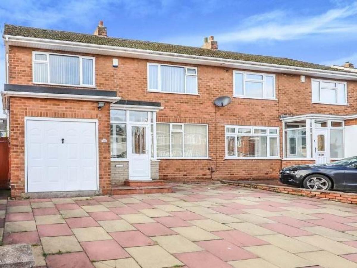 Picture of Home For Rent in Wolverhampton, West Midlands, United Kingdom