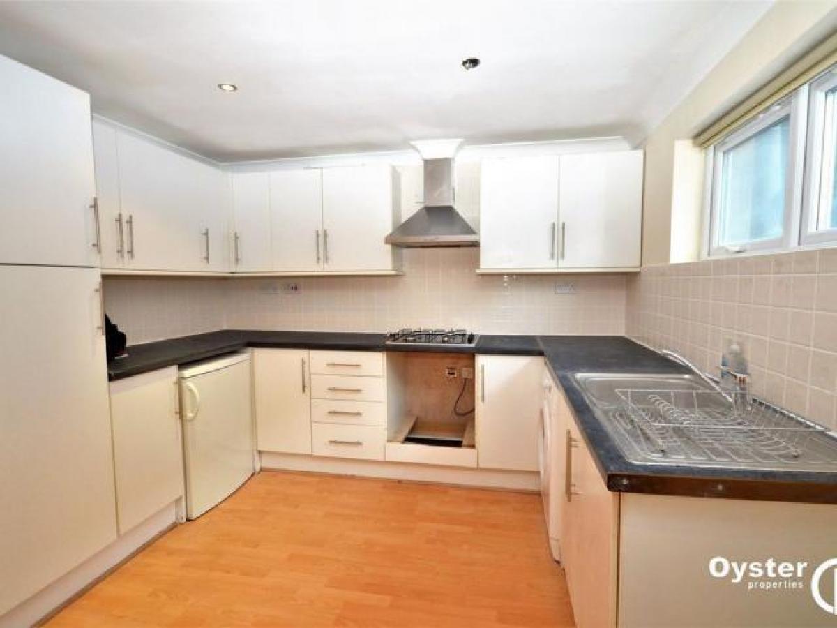 Picture of Apartment For Rent in Enfield, Greater London, United Kingdom