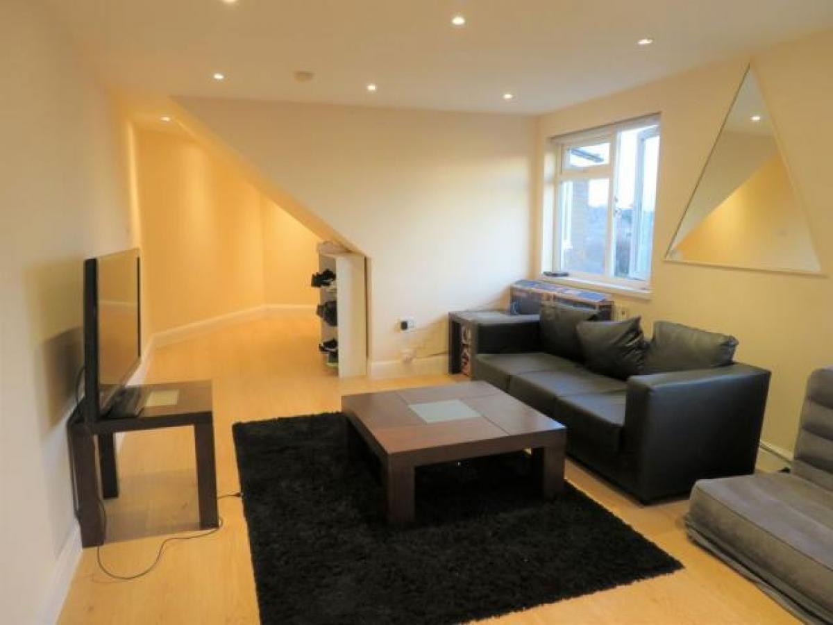 Picture of Apartment For Rent in Harrow, Greater London, United Kingdom