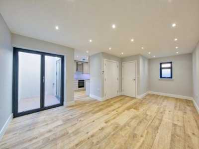 Home For Rent in Mitcham, United Kingdom