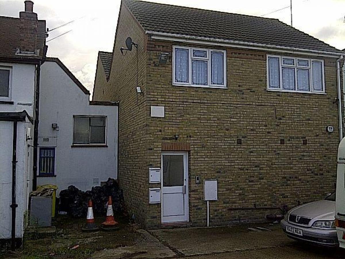 Picture of Apartment For Rent in South Benfleet, Essex, United Kingdom