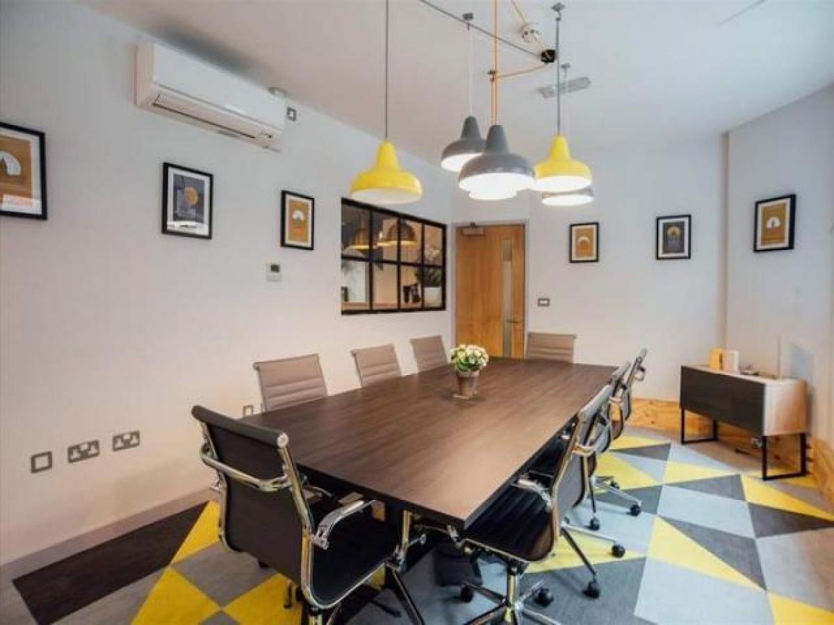 Picture of Office For Rent in Leeds, West Yorkshire, United Kingdom