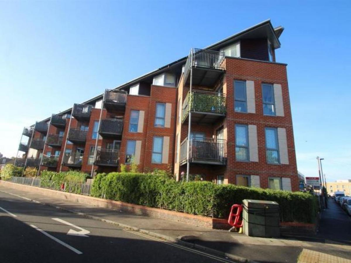 Picture of Apartment For Rent in Feltham, Northern Ireland, United Kingdom