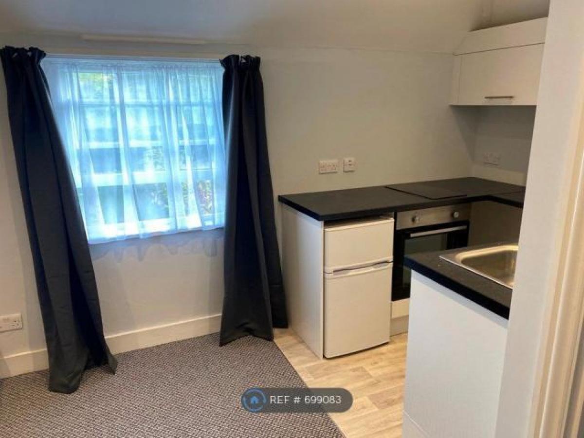 Picture of Apartment For Rent in Guildford, Surrey, United Kingdom