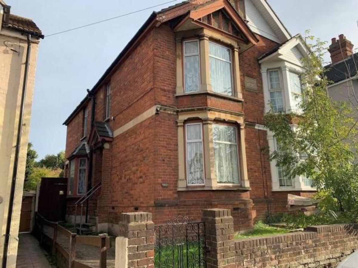 Picture of Home For Rent in High Wycombe, Buckinghamshire, United Kingdom