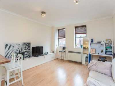 Apartment For Rent in Uxbridge, United Kingdom