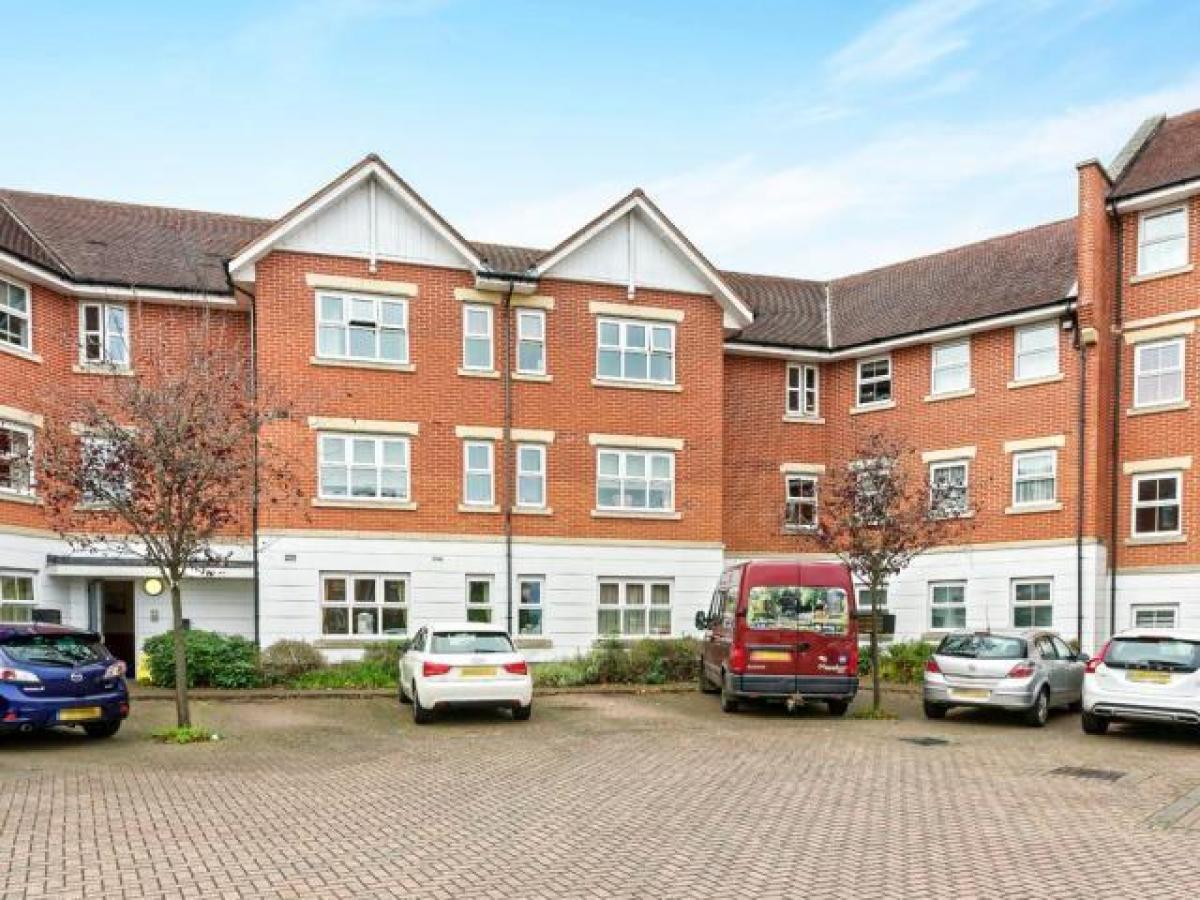 Picture of Apartment For Rent in Aldershot, Hampshire, United Kingdom