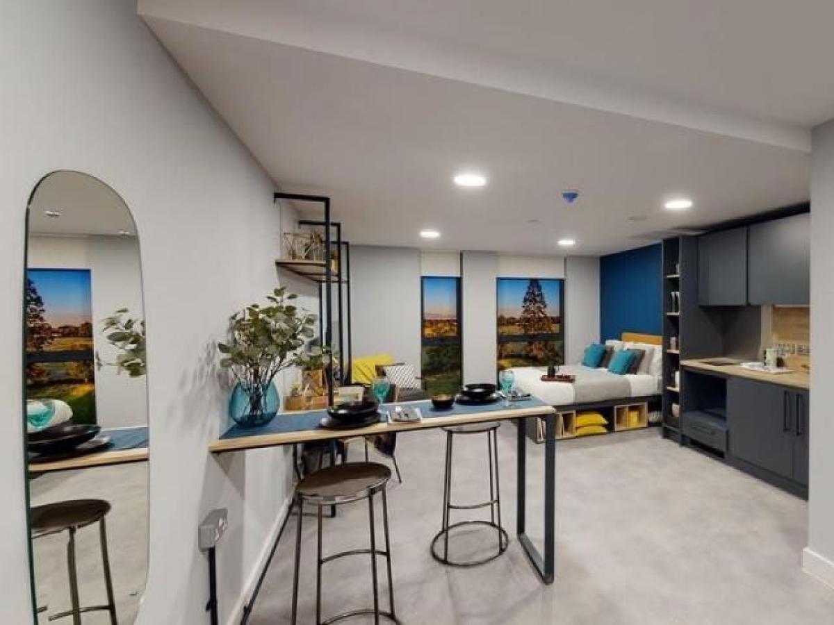 Picture of Apartment For Rent in Guildford, Surrey, United Kingdom