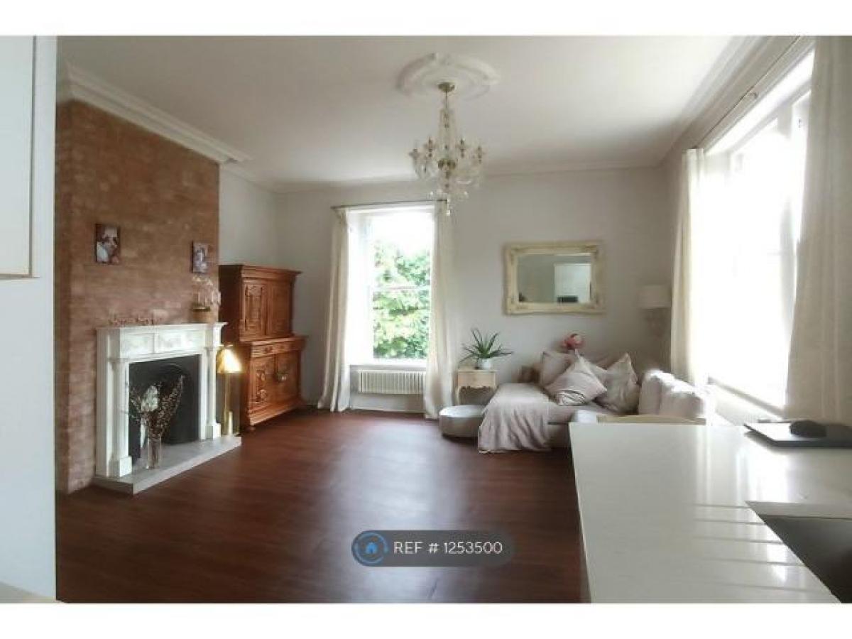 Picture of Apartment For Rent in Wilmslow, Cheshire, United Kingdom